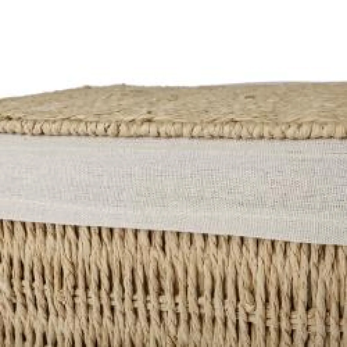 Cesta con tapa y tejido interior