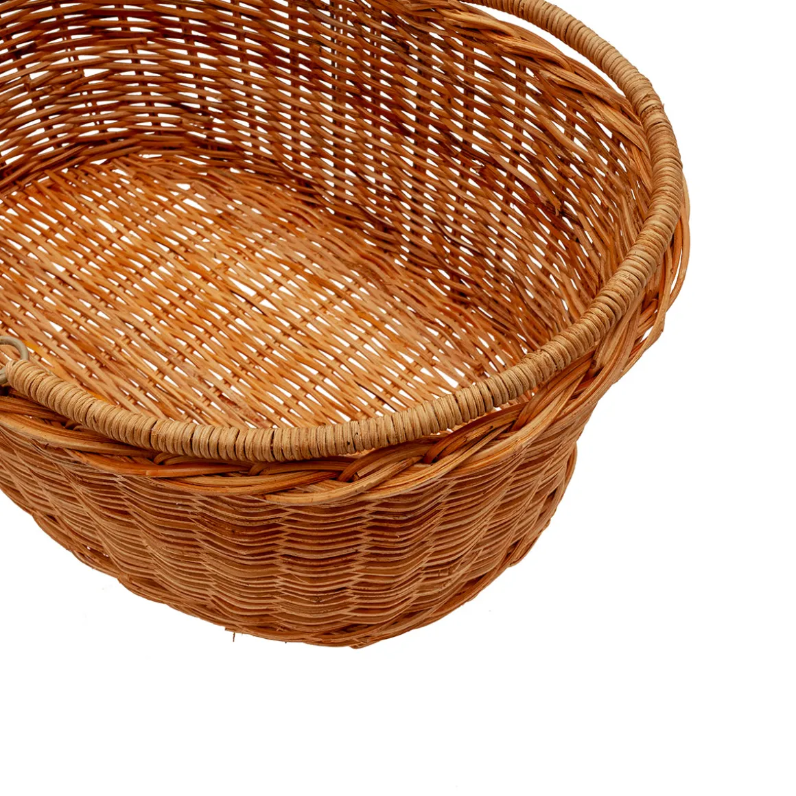 Cesta de ratán